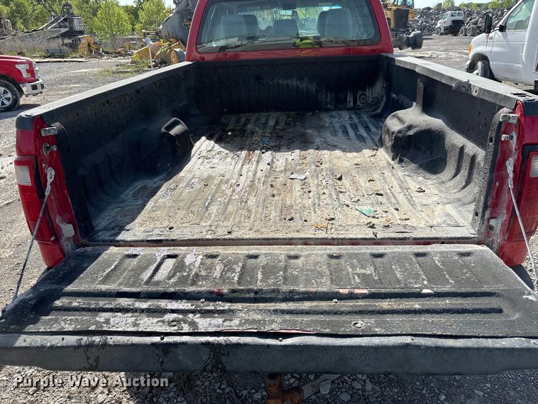 image for item DT0222 2013 Ford F250 Super Duty Crew Cab pickup truck