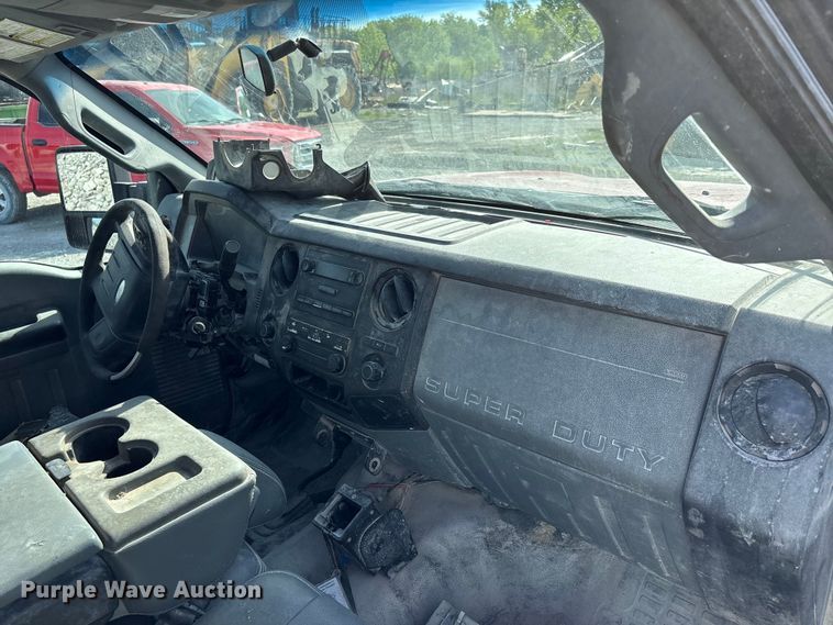 image for item DT0222 2013 Ford F250 Super Duty Crew Cab pickup truck