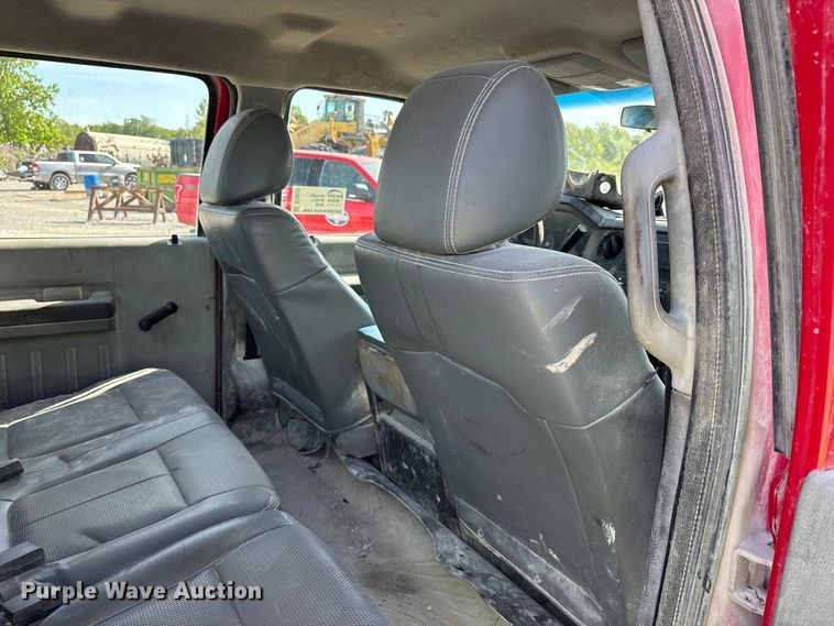 image for item DT0222 2013 Ford F250 Super Duty Crew Cab pickup truck