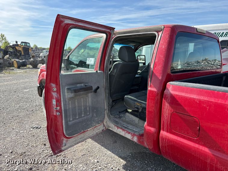 image for item DT0222 2013 Ford F250 Super Duty Crew Cab pickup truck