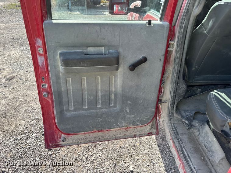 image for item DT0222 2013 Ford F250 Super Duty Crew Cab pickup truck