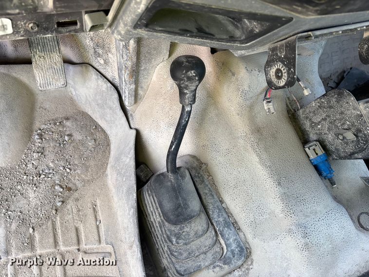 image for item DT0222 2013 Ford F250 Super Duty Crew Cab pickup truck