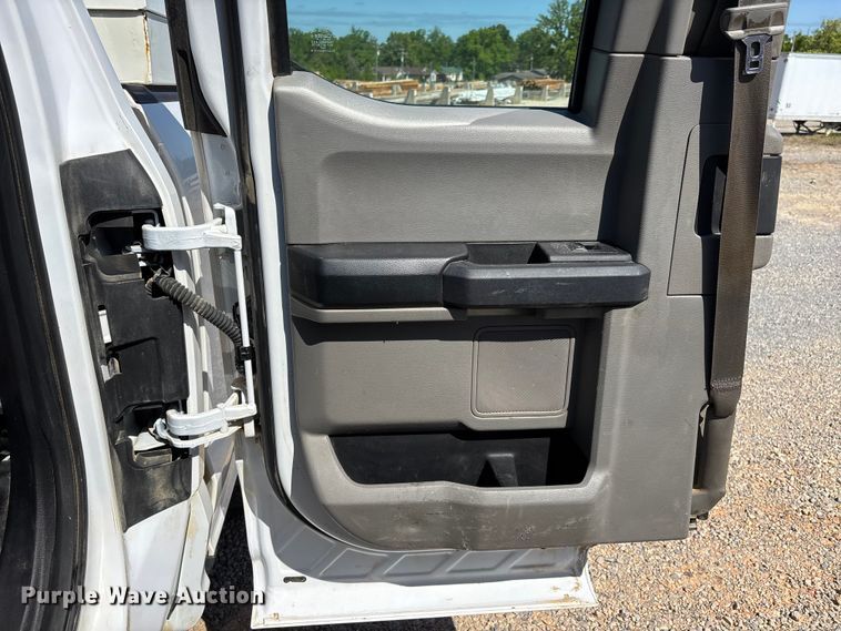 image for item DT0229 2016 Ford F150 Ext. Cab pickup truck