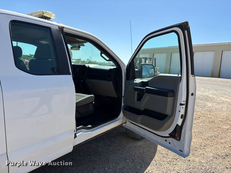 image for item DT0229 2016 Ford F150 Ext. Cab pickup truck