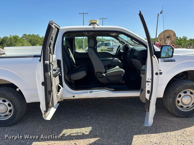 image for item DT0229 2016 Ford F150 Ext. Cab pickup truck