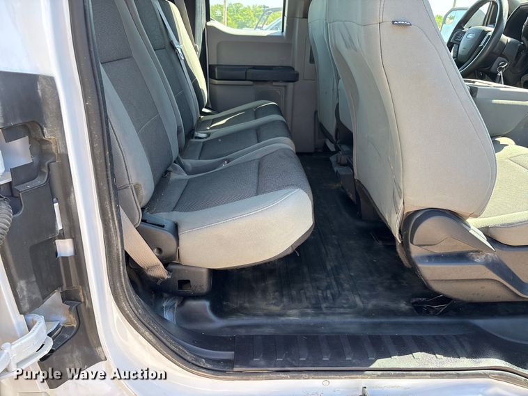 image for item DT0229 2016 Ford F150 Ext. Cab pickup truck