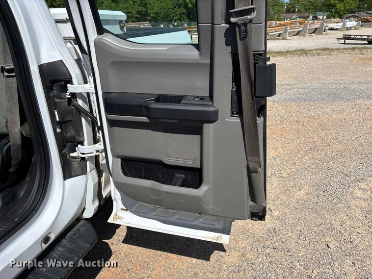 image for item DT0230 2015 Ford F150 Ext. Cab pickup truck