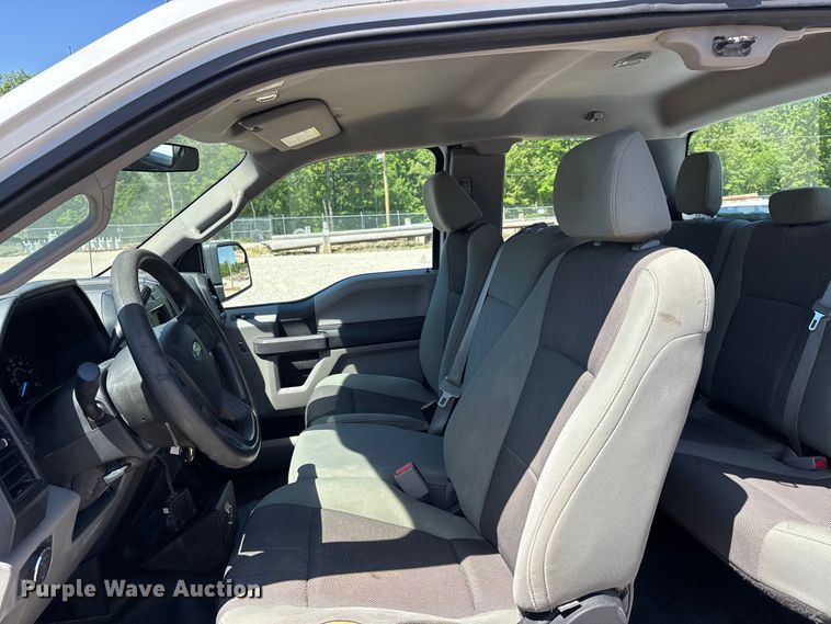 image for item DT0231 2015 Ford F150 Ext. Cab pickup truck