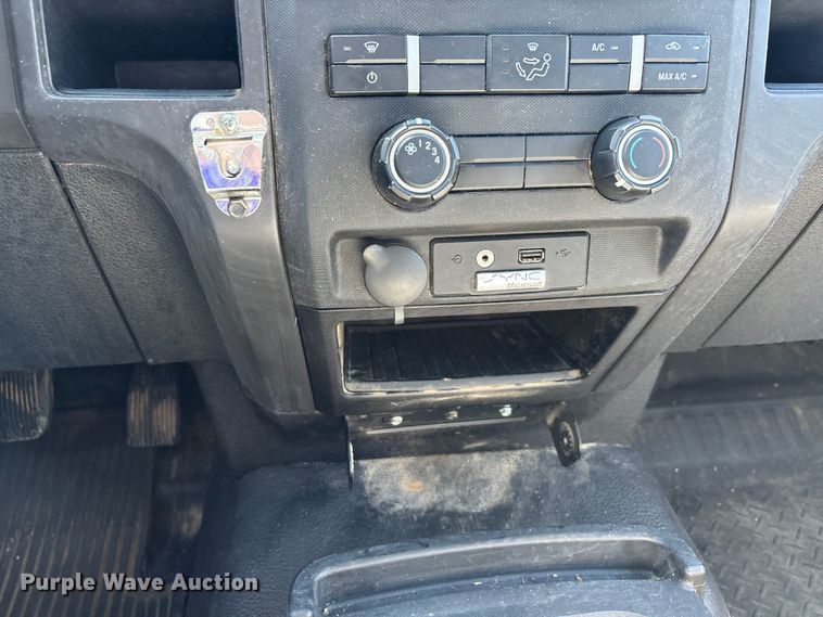 image for item DT0232 2014 Ford F150 Ext. Cab pickup truck