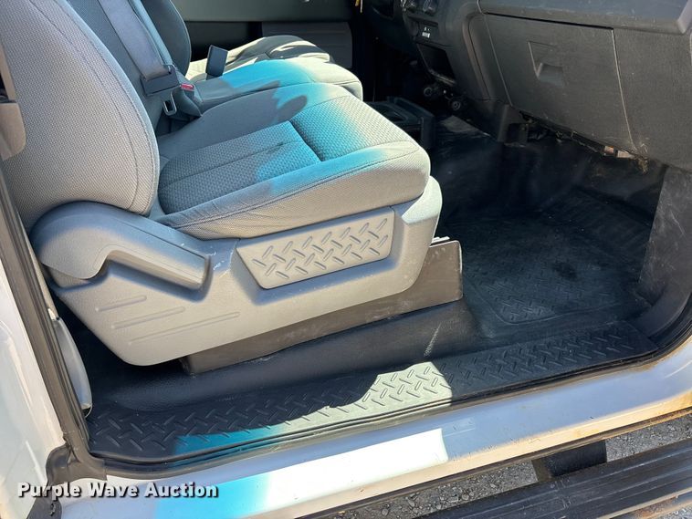 image for item DT0232 2014 Ford F150 Ext. Cab pickup truck