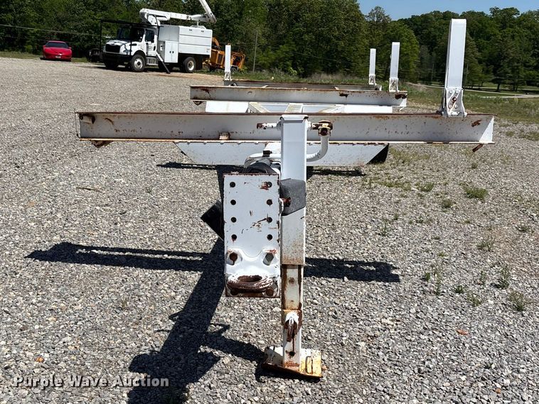 image for item DT0233 2003 H.E.R.S. P-15 pole trailer