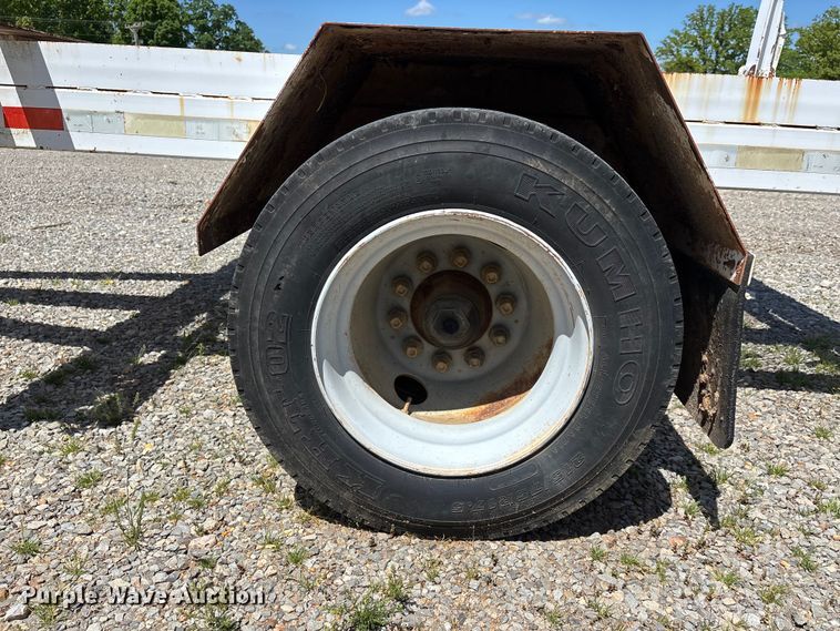 image for item DT0233 2003 H.E.R.S. P-15 pole trailer