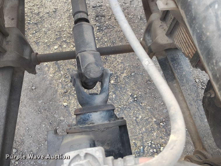 image for item DT0989 1991 Ford F900 truck cab and chassis