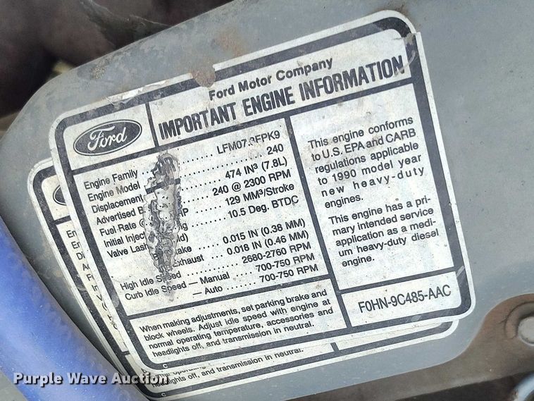 image for item DT0989 1991 Ford F900 truck cab and chassis