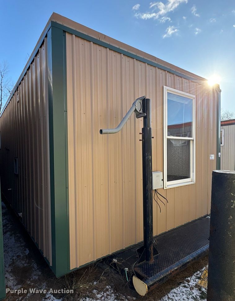 image for item DT2820 Skid mounted living quarters
