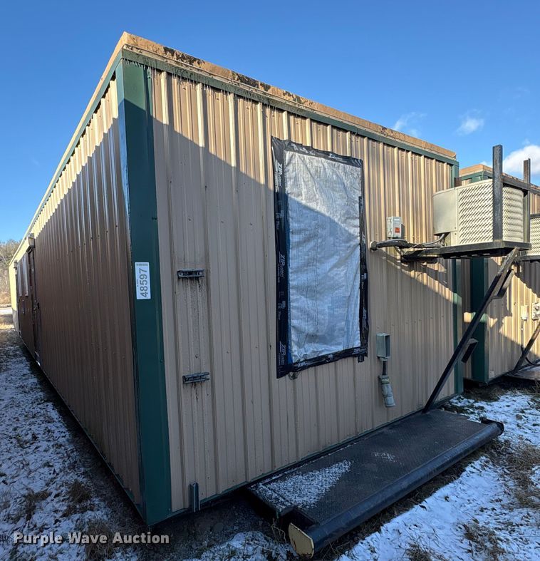 image for item DT2820 Skid mounted living quarters