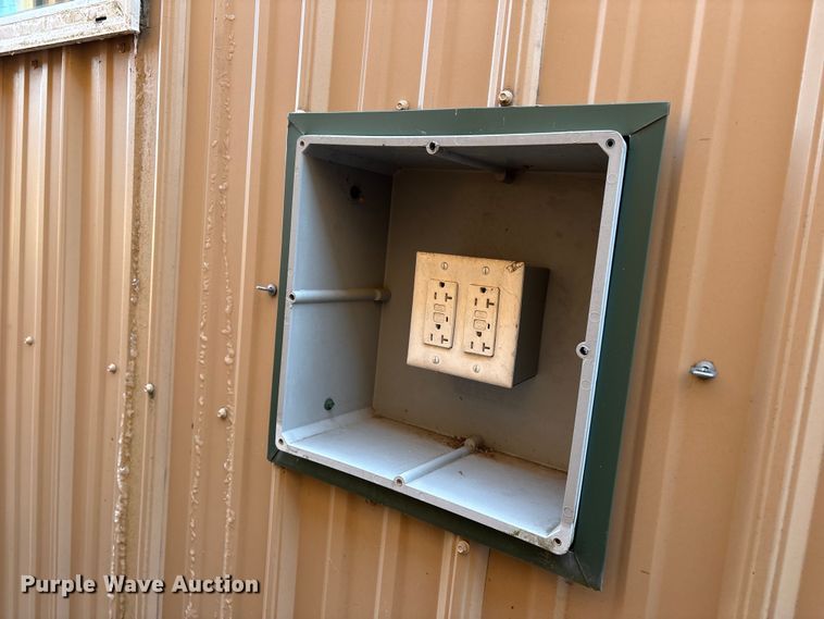 image for item DT2820 Skid mounted living quarters