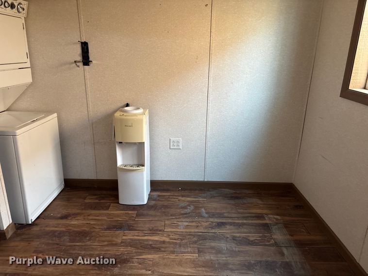 image for item DT2820 Skid mounted living quarters