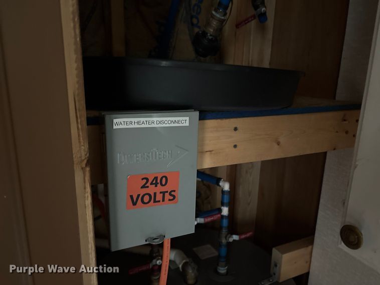 image for item DT2820 Skid mounted living quarters