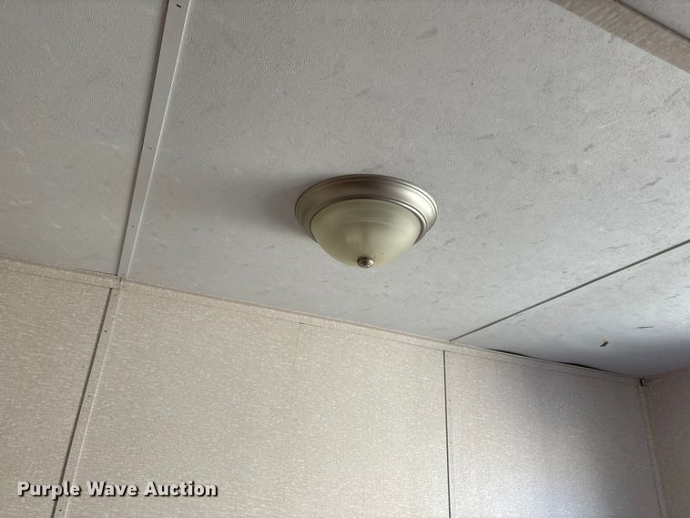 image for item DT2820 Skid mounted living quarters