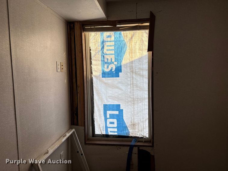 image for item DT2820 Skid mounted living quarters