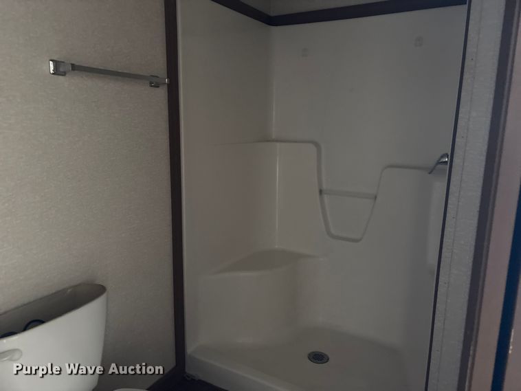 image for item DT2820 Skid mounted living quarters