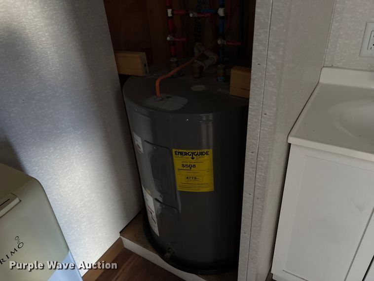 image for item DT2820 Skid mounted living quarters