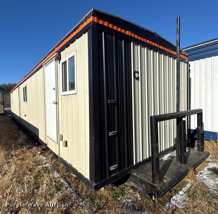 image for item DT2821 Skid mounted living quarters