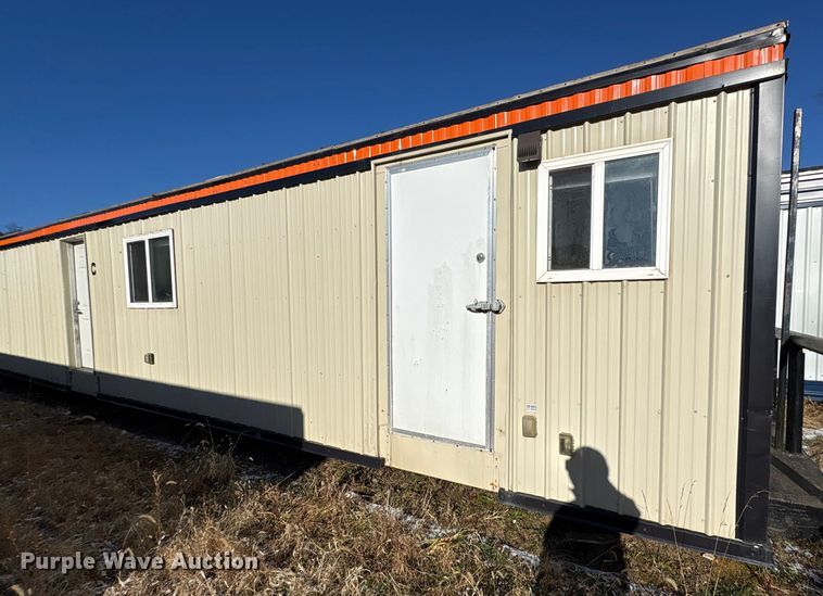 image for item DT2821 Skid mounted living quarters