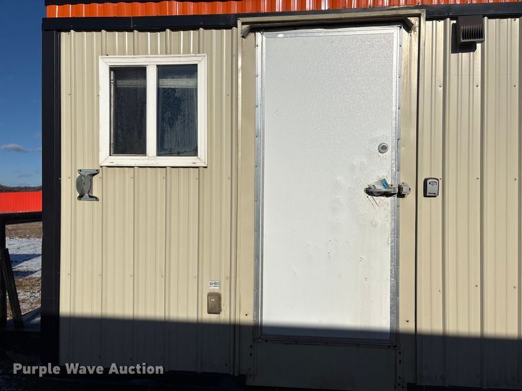 image for item DT2821 Skid mounted living quarters