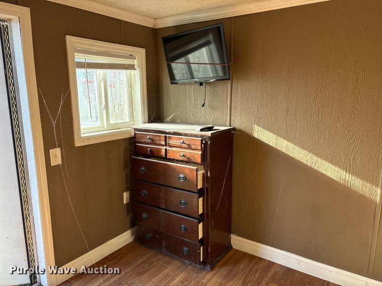 image for item DT2821 Skid mounted living quarters