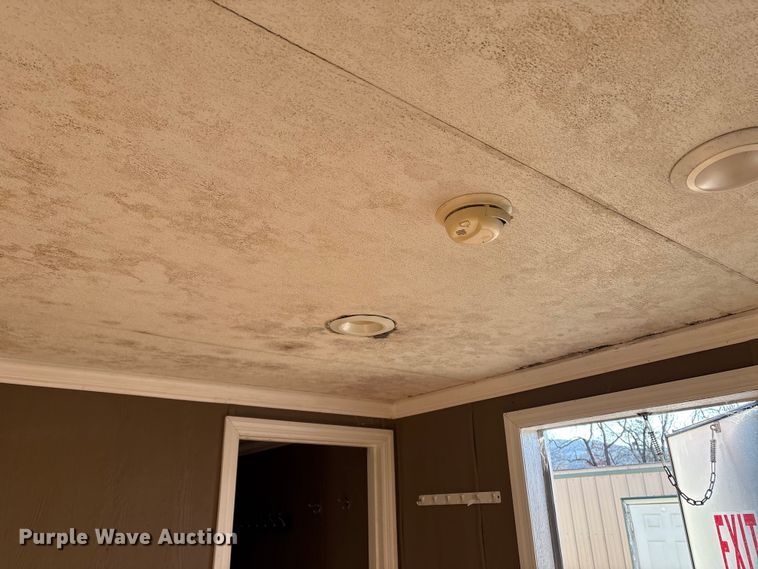 image for item DT2821 Skid mounted living quarters