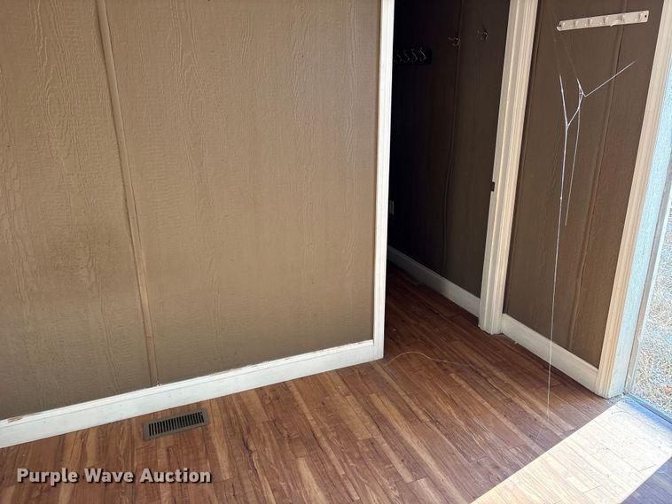 image for item DT2821 Skid mounted living quarters