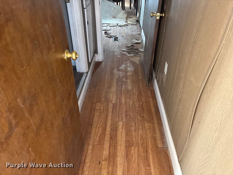 image for item DT2821 Skid mounted living quarters