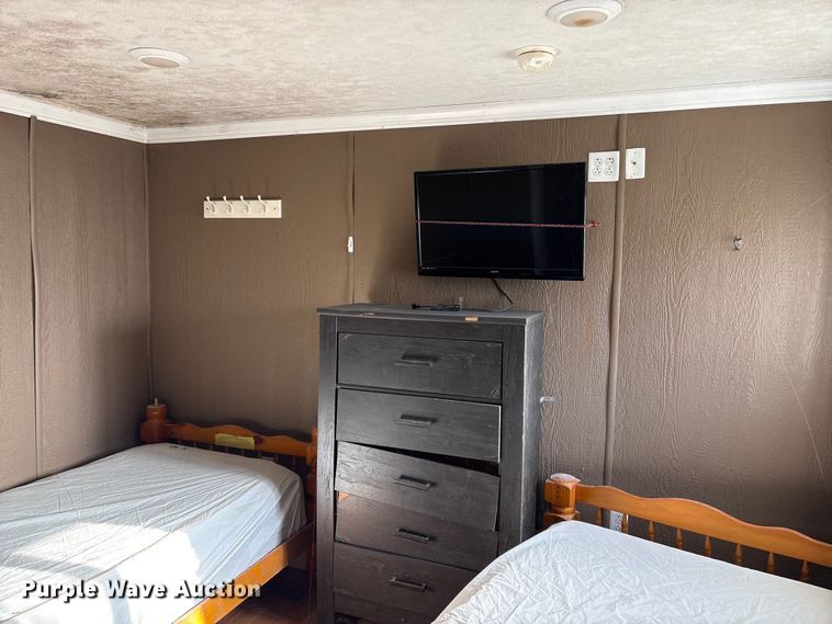 image for item DT2821 Skid mounted living quarters