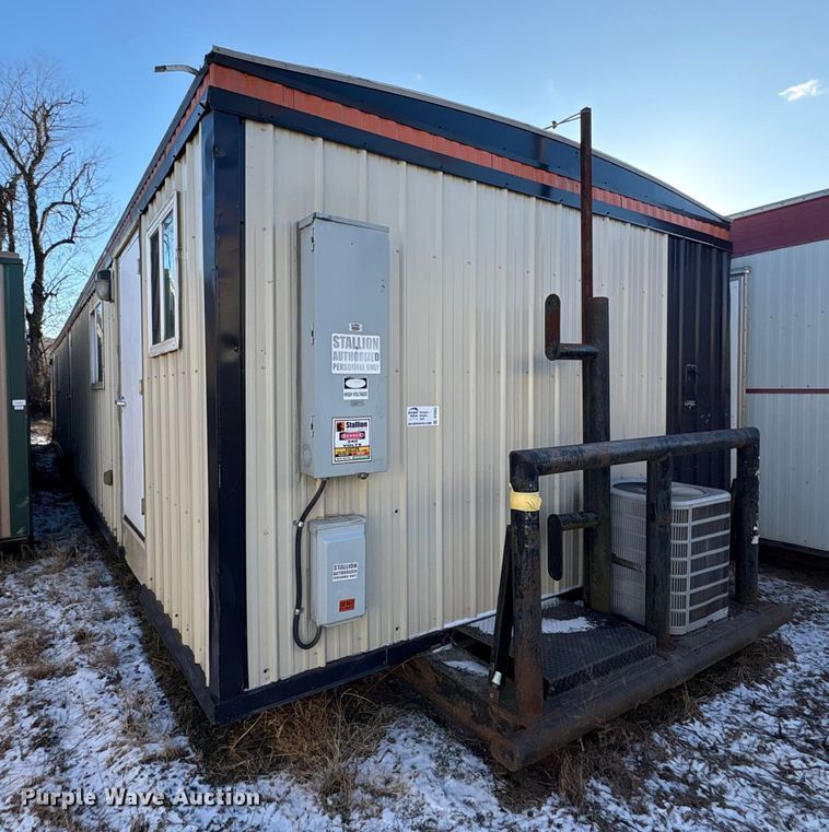 image for item DT2823 Skid mounted living quarters