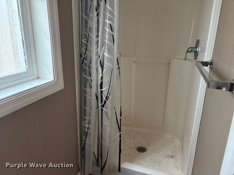 image for item DT2823 Skid mounted living quarters