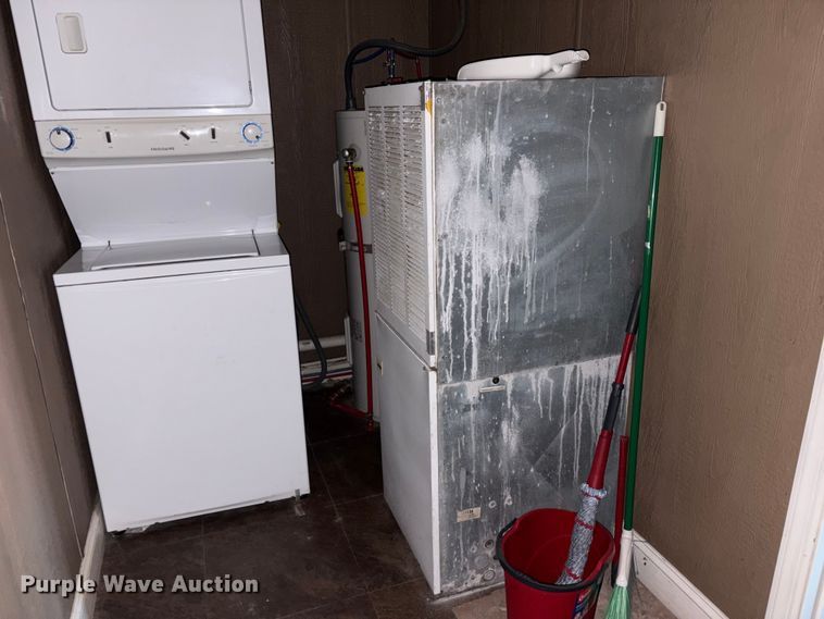 image for item DT2823 Skid mounted living quarters