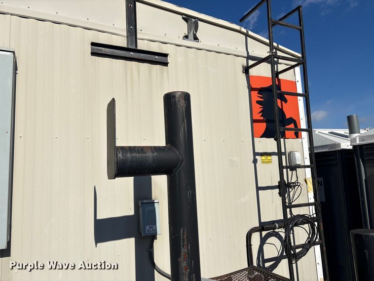 image for item DT2826 Skid mounted living quarters