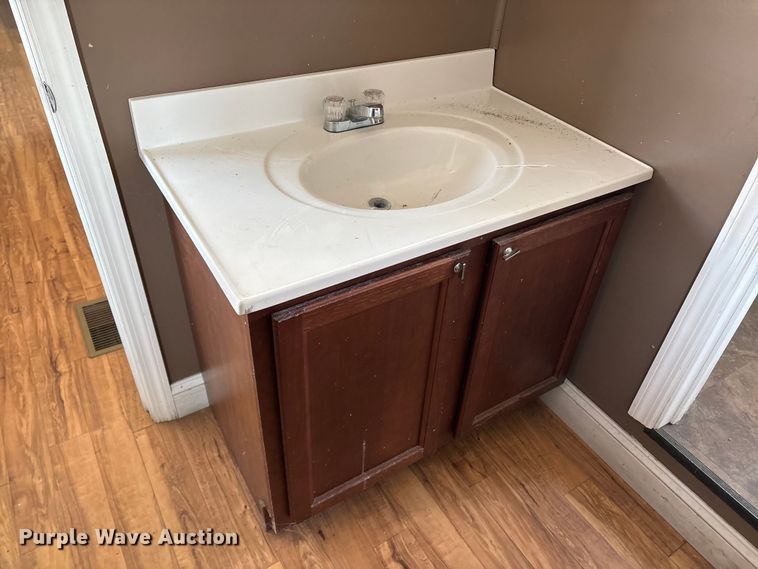 image for item DT2826 Skid mounted living quarters