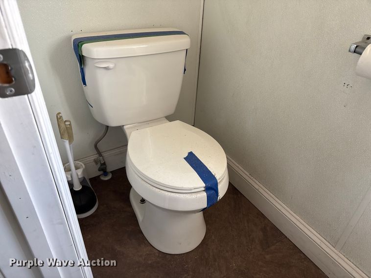 image for item DT2826 Skid mounted living quarters