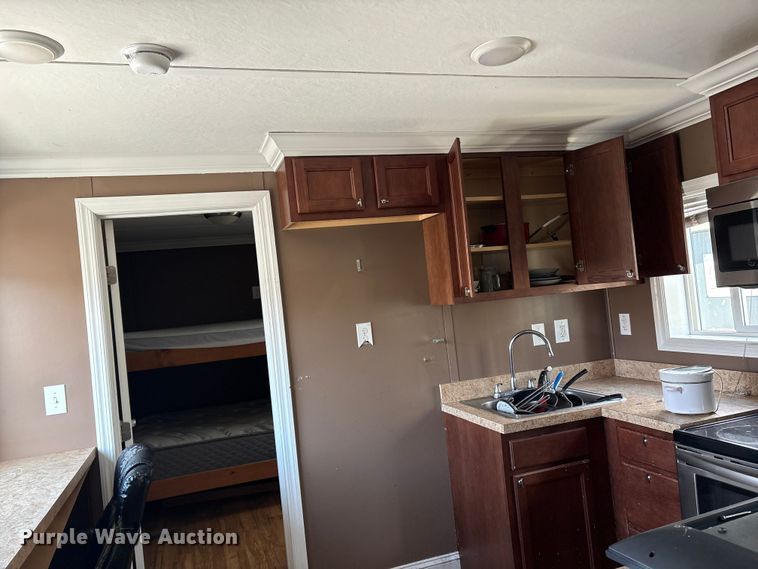 image for item DT2826 Skid mounted living quarters