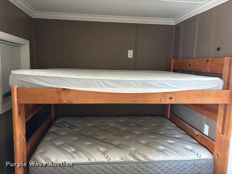 image for item DT2826 Skid mounted living quarters