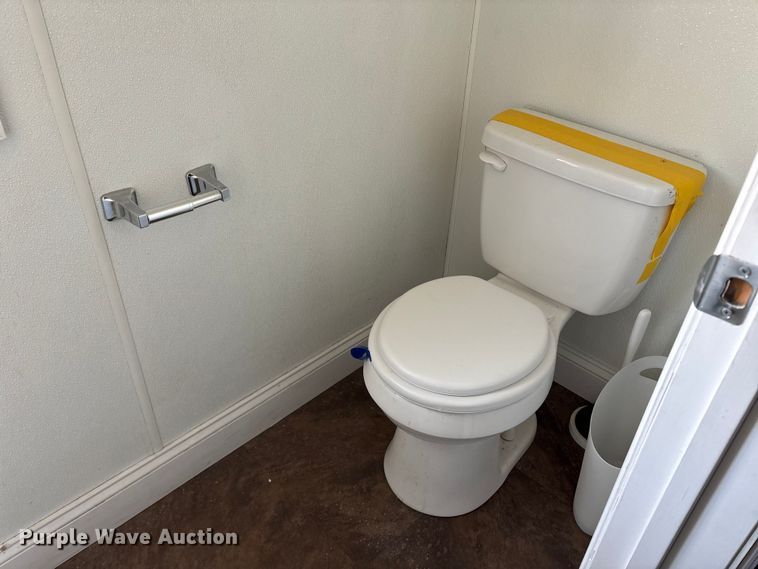 image for item DT2826 Skid mounted living quarters