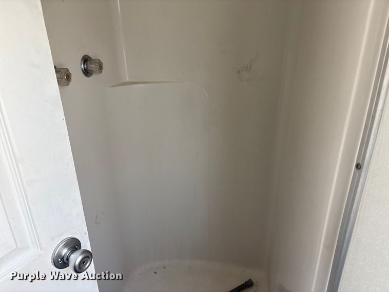 image for item DT2826 Skid mounted living quarters