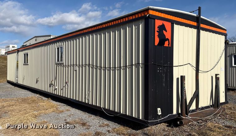 image for item DT2827 Skid mounted living quarters