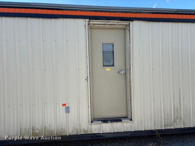 image for item DT2827 Skid mounted living quarters