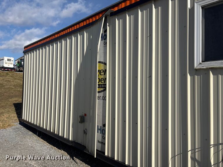 image for item DT2827 Skid mounted living quarters