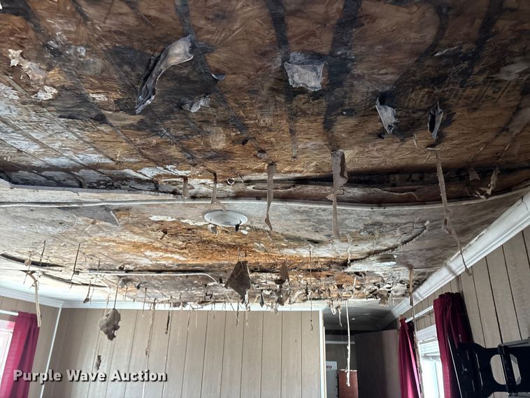 image for item DT2827 Skid mounted living quarters