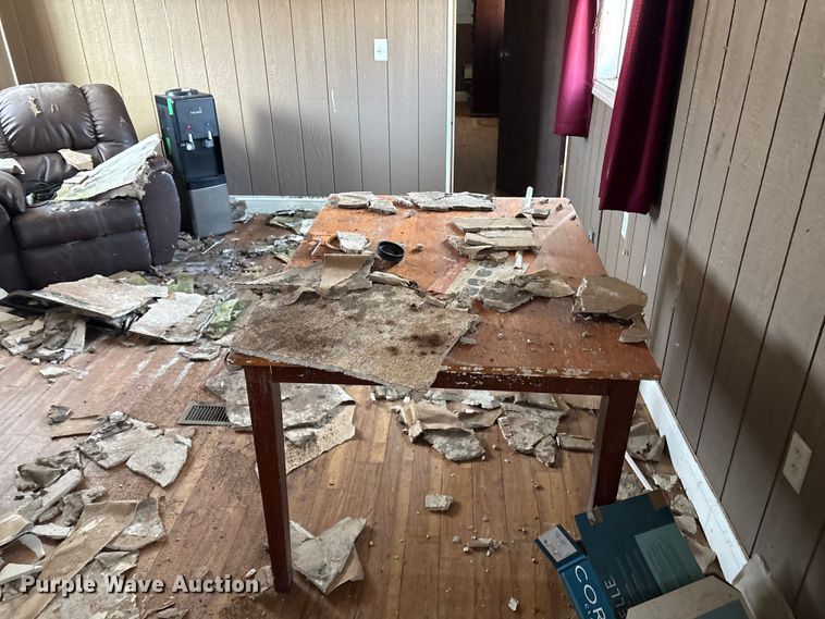 image for item DT2827 Skid mounted living quarters